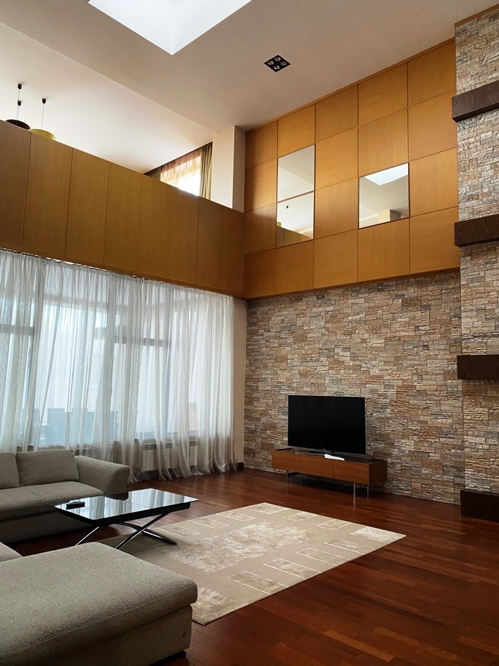 Фото Отдельный дом, 11 комн, 1200м²