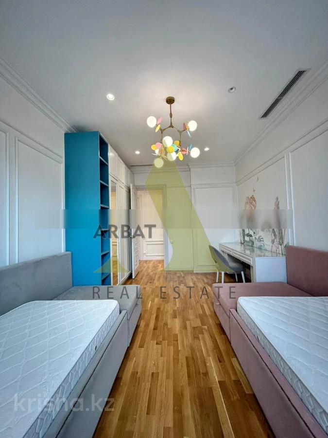 Фото Квартира, 5 комн, 250 м², 3/3 эт., 2018 г.п.
