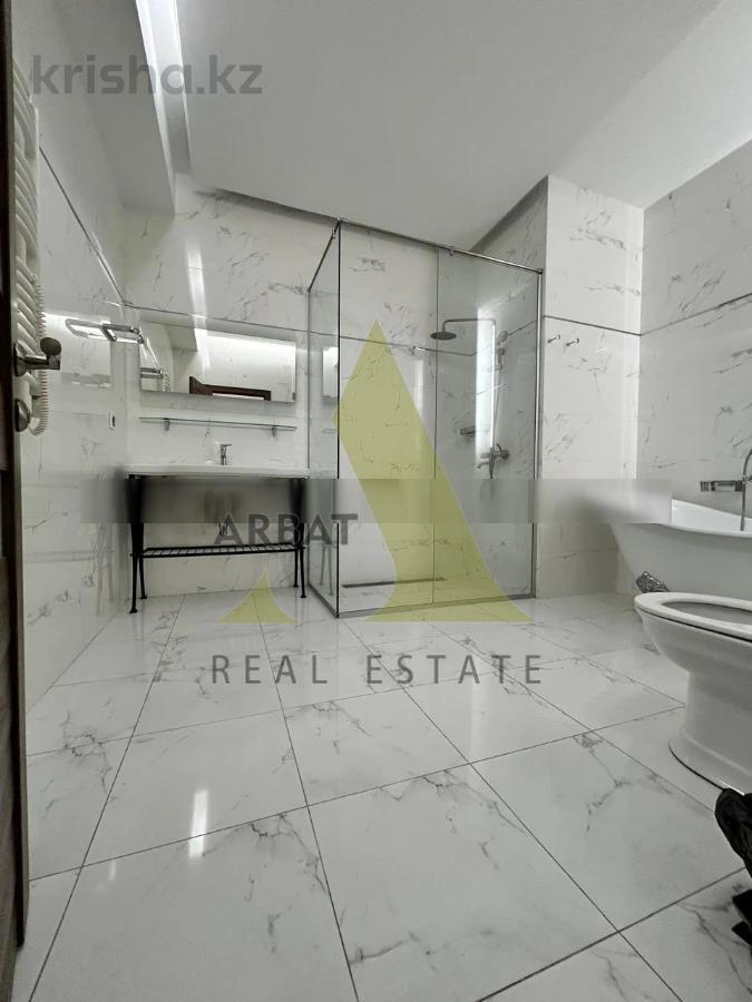 Фото Квартира, 2 комн, 71 м², 1/9 эт., 2014 г.п.