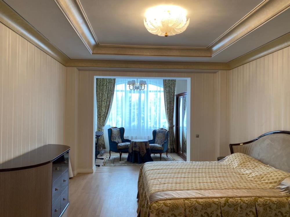 Фото Квартира, 8 комн, 500 м², 3/4 эт., 2005 г.п.