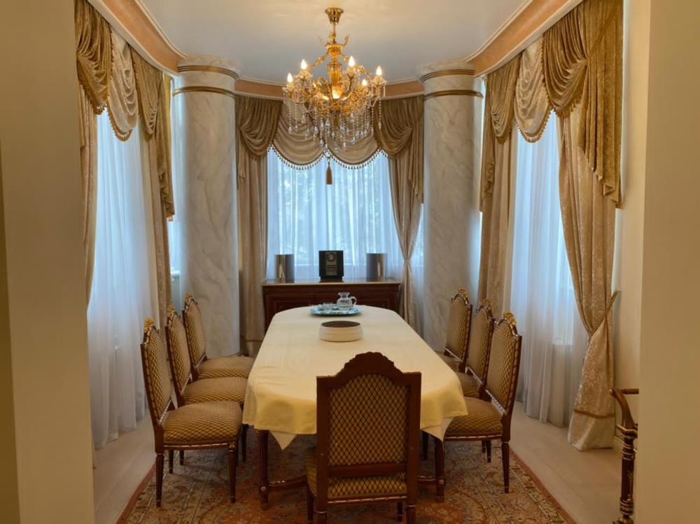 Фото Квартира, 8 комн, 500 м², 3/4 эт., 2005 г.п.