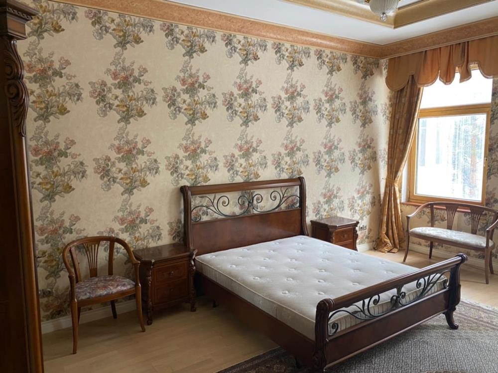 Фото Квартира, 8 комн, 500 м², 3/4 эт., 2005 г.п.