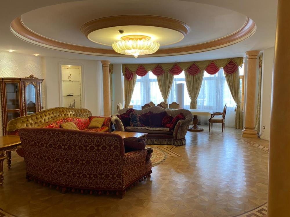 Фото Квартира, 8 комн, 500 м², 3/4 эт., 2005 г.п.