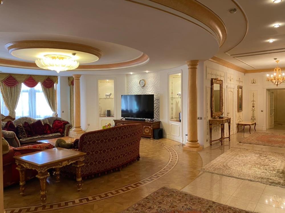 Фото Квартира, 8 комн, 500 м², 3/4 эт., 2005 г.п.