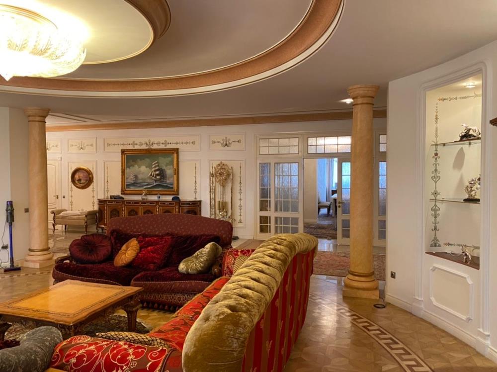 Фото Квартира, 8 комн, 500 м², 3/4 эт., 2005 г.п.