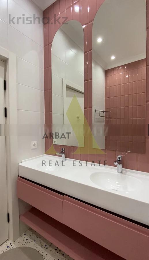 Фото Квартира, 5 комн, 250 м², 1/7 эт., 2017 г.п.