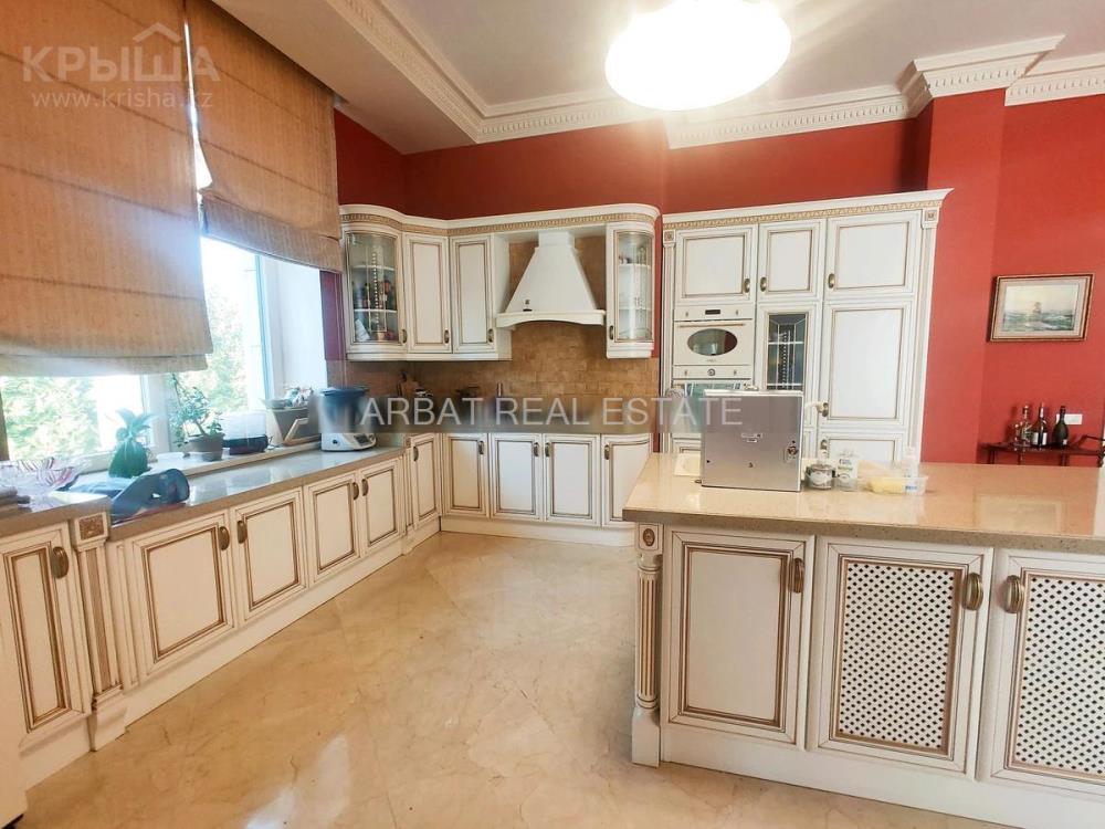 Фото Отдельный дом, 9 комн, 930м²