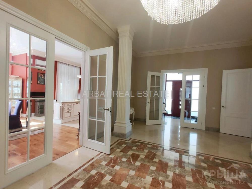 Фото Отдельный дом, 9 комн, 930м²