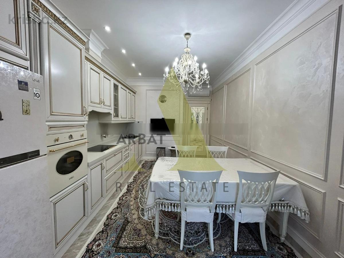 Фото Квартира, 3 комн, 150 м², 4/6 эт.