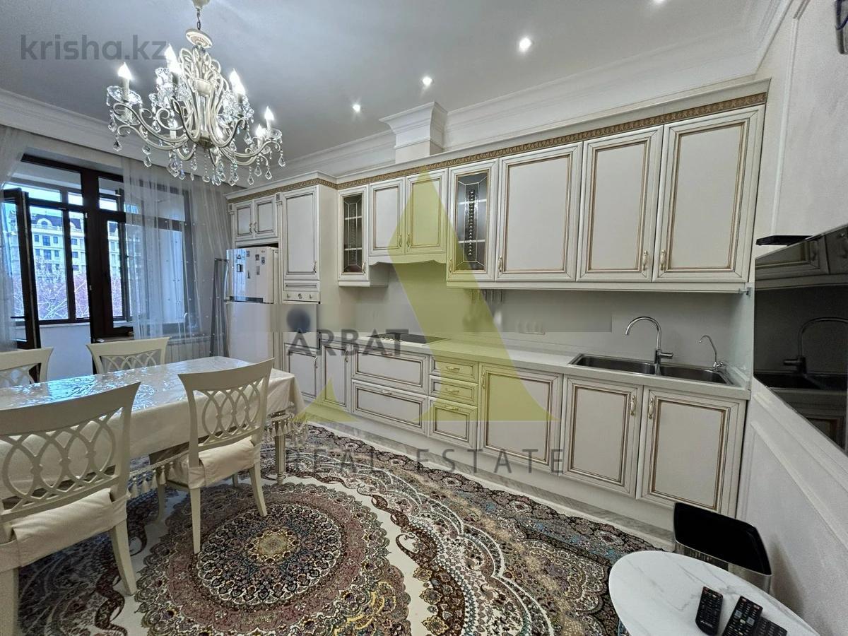 Фото Квартира, 3 комн, 150 м², 4/6 эт.