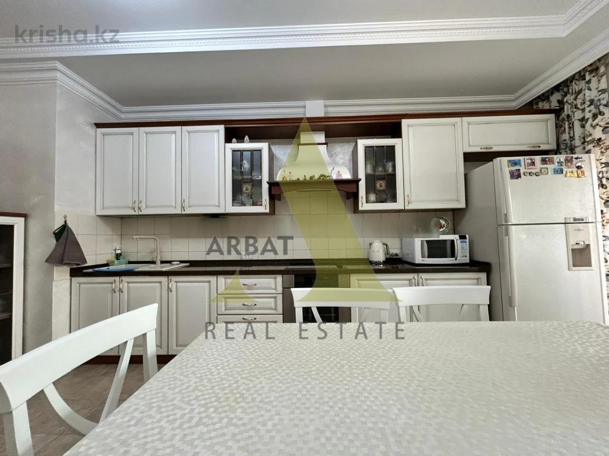 Фото Квартира, 4 комн, 190 м², 5/17 эт., 2005 г.п.