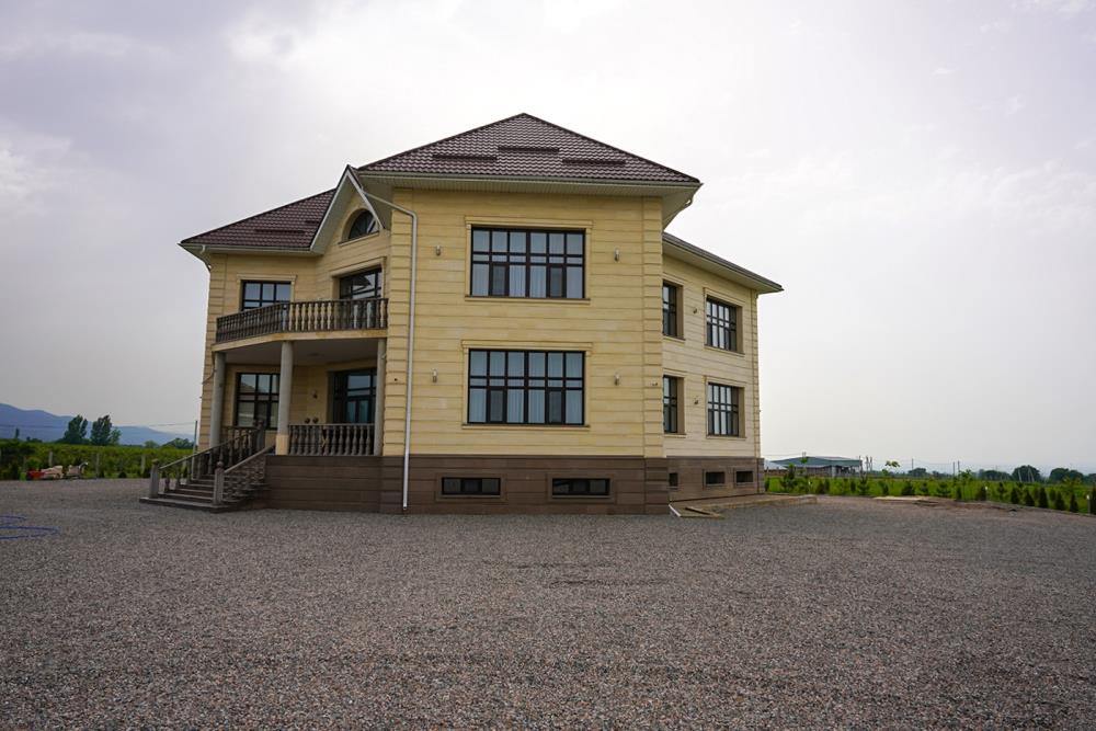 Фото Отдельный дом, 15 комн, 1800м²