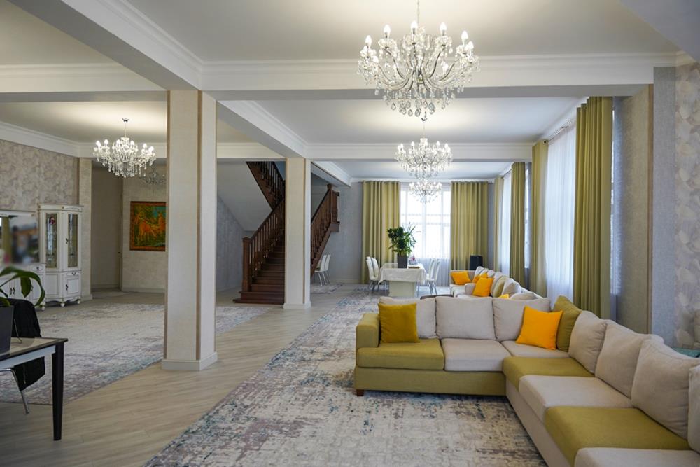 Фото Отдельный дом, 15 комн, 1800м²