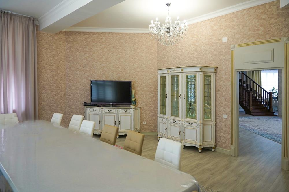 Фото Отдельный дом, 15 комн, 1800м²