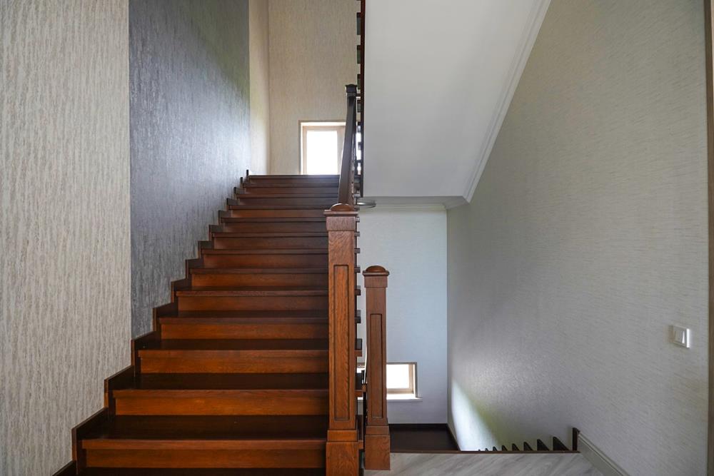 Фото Отдельный дом, 15 комн, 1800м²