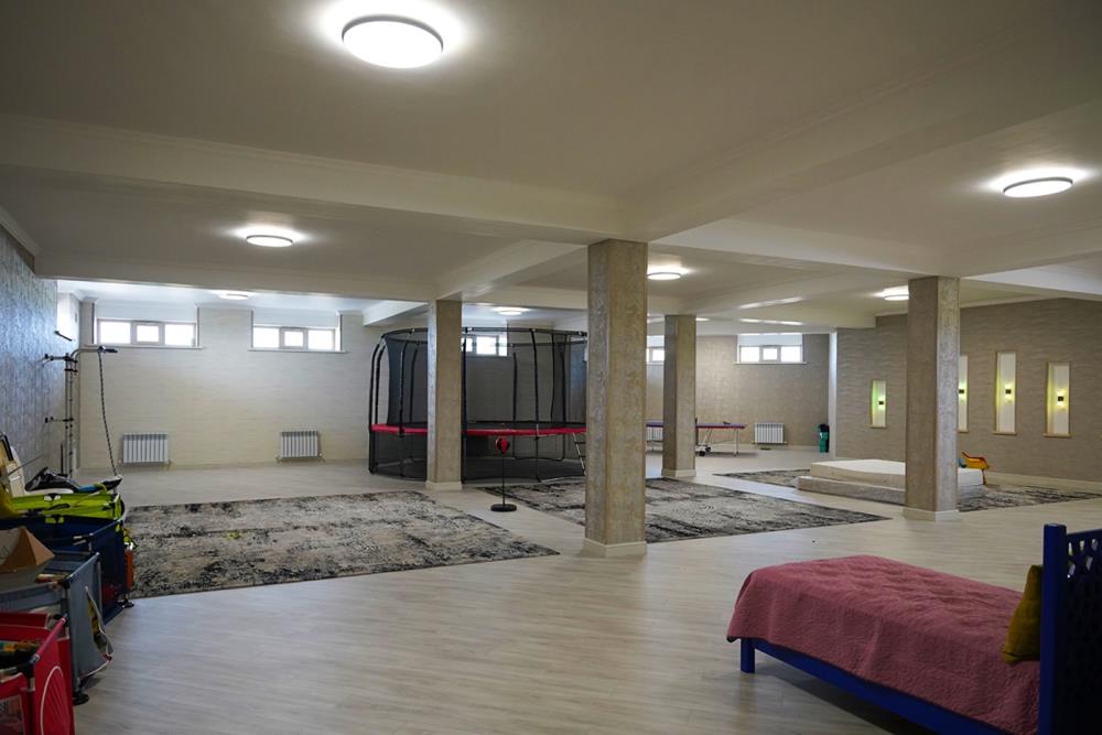 Фото Отдельный дом, 15 комн, 1800м²