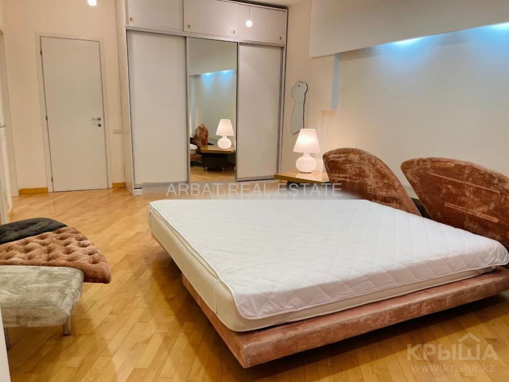 Фото Квартира, 4 комн, 200 м², 5/9 эт.