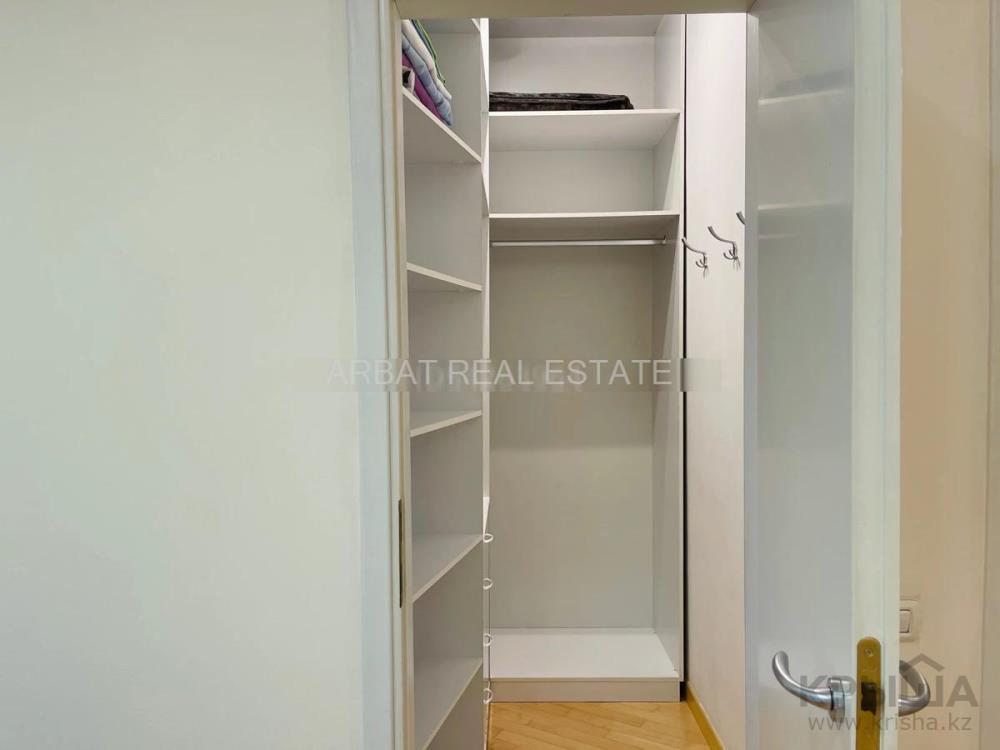 Фото Квартира, 4 комн, 200 м², 5/9 эт.