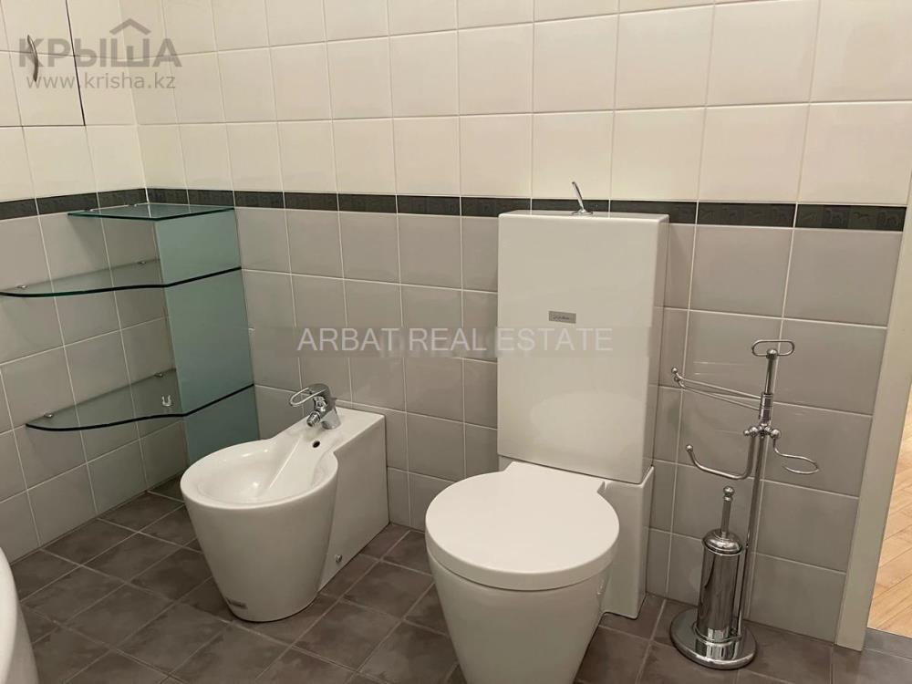 Фото Квартира, 4 комн, 200 м², 5/9 эт.
