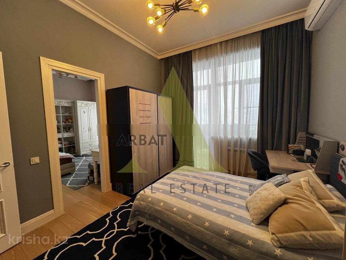 Фото Квартира, 5 комн, 185 м², 4/5 эт., 2018 г.п.