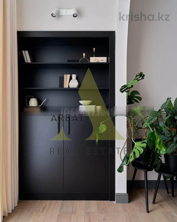 Фото Квартира, 4 комн, 145 м², 3/3 эт.