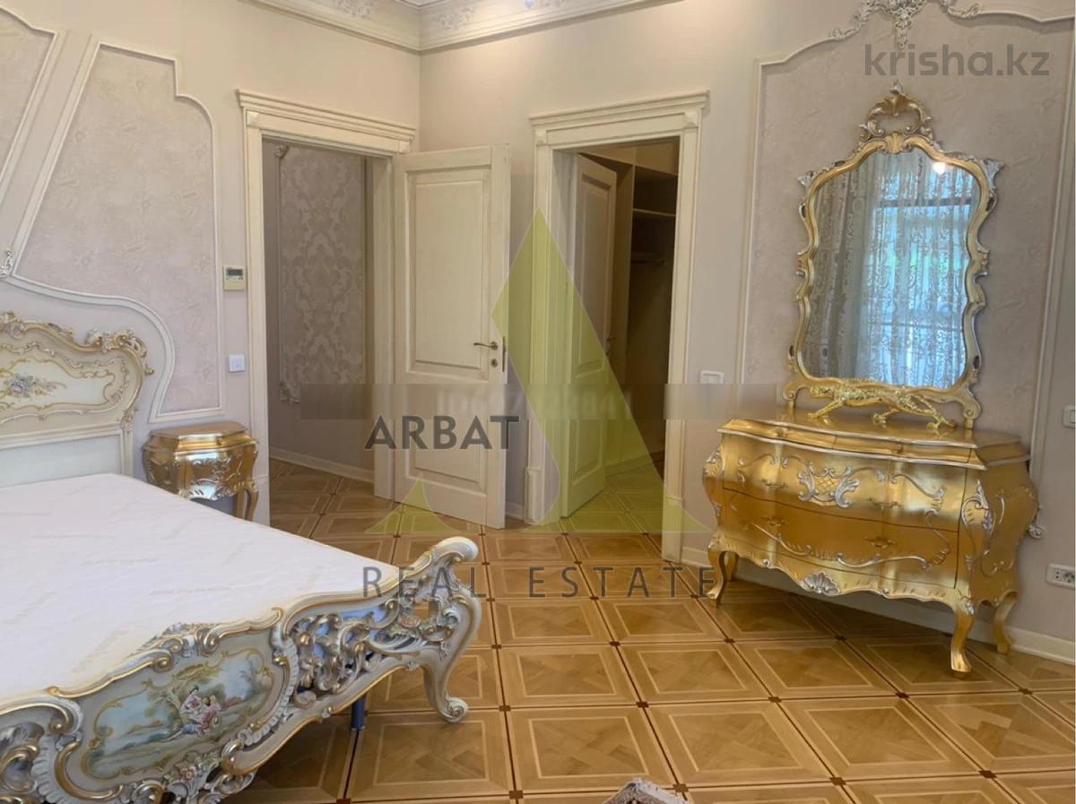 Фото Квартира, 4 комн, 253 м², 3/3 эт., 2009 г.п.