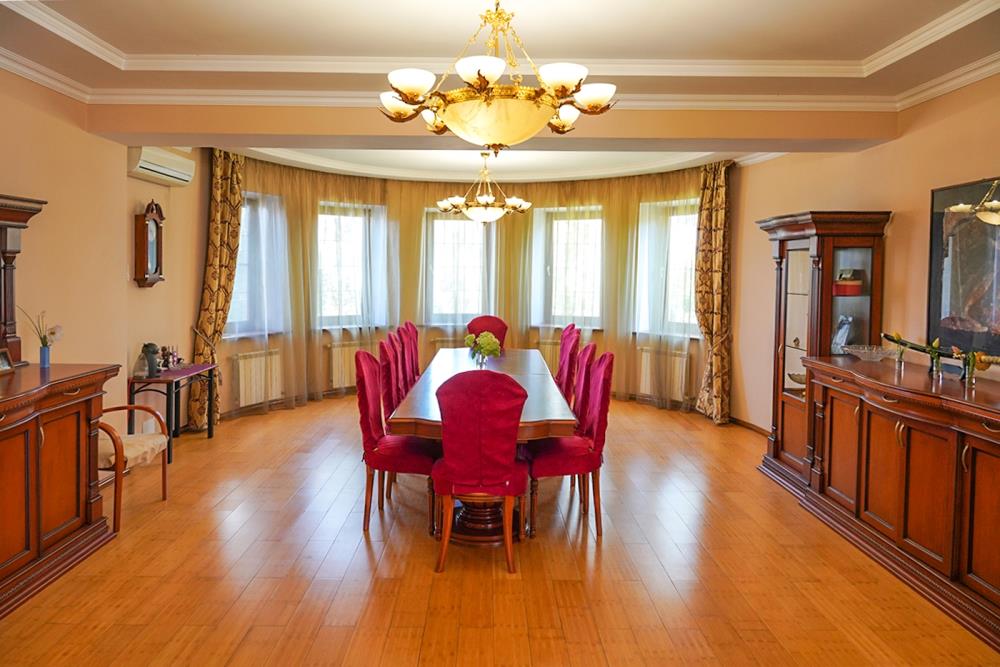 Фото Отдельный дом, 9 комн, 880м²