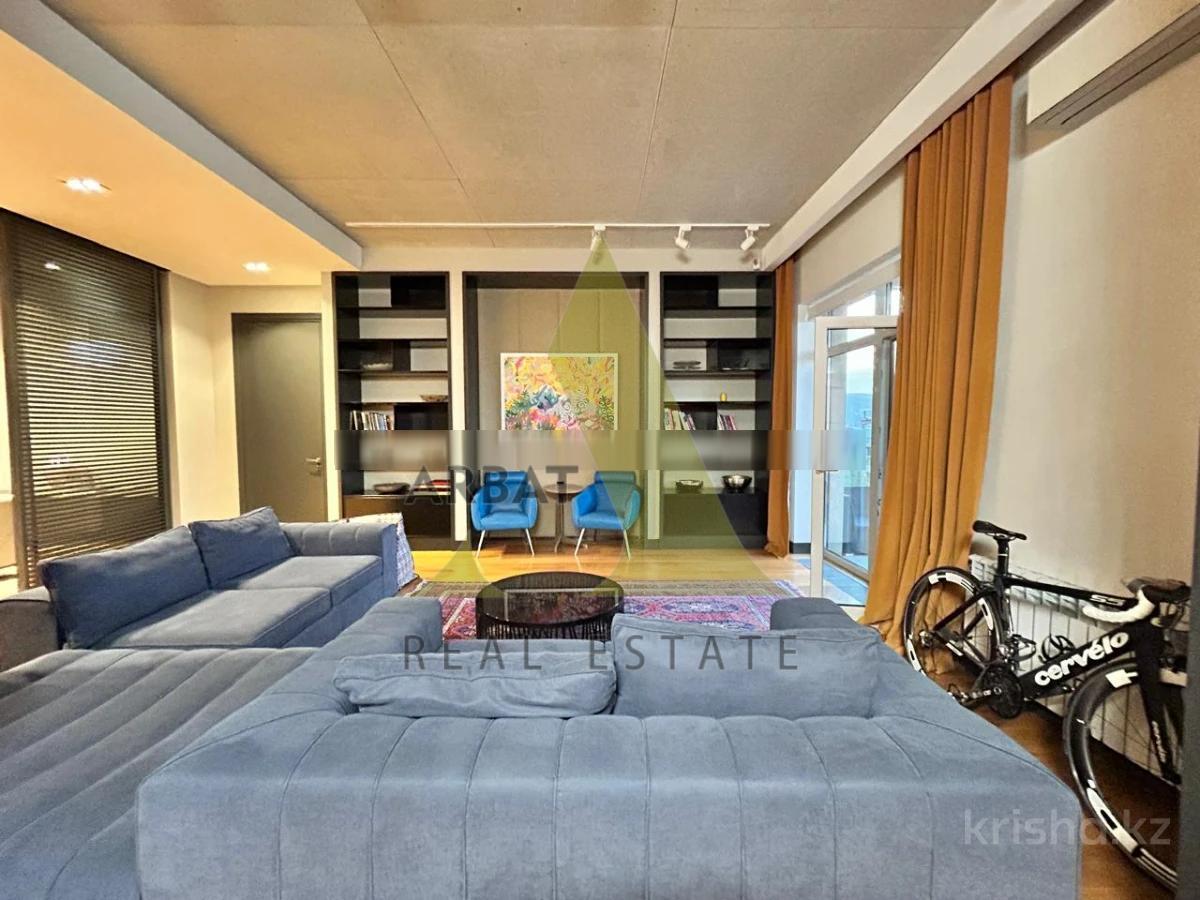 Фото Квартира, 5 комн, 300 м², 3/3 эт.