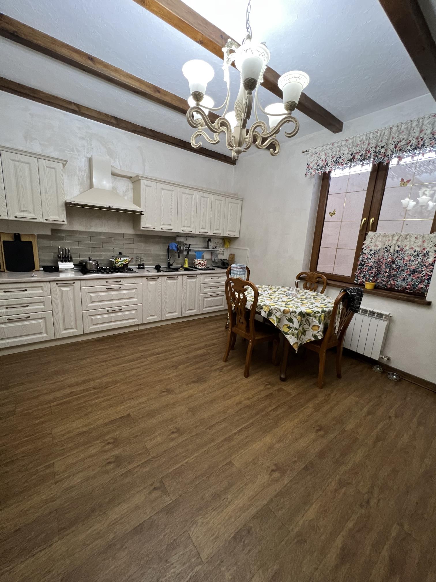 Фото Отдельный дом, 8 комн, 540.1м²
