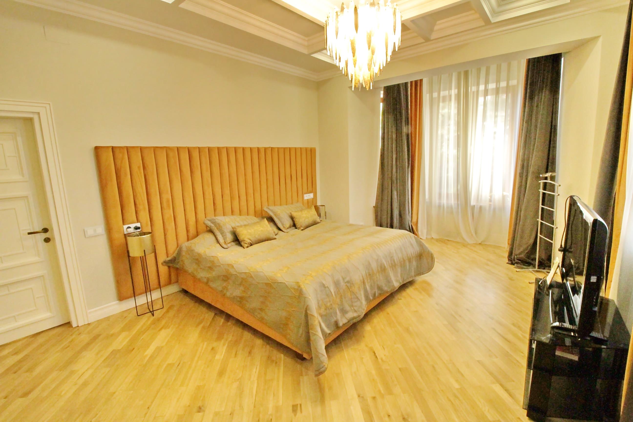 Фото Отдельный дом, 8 комн, 540.1м²