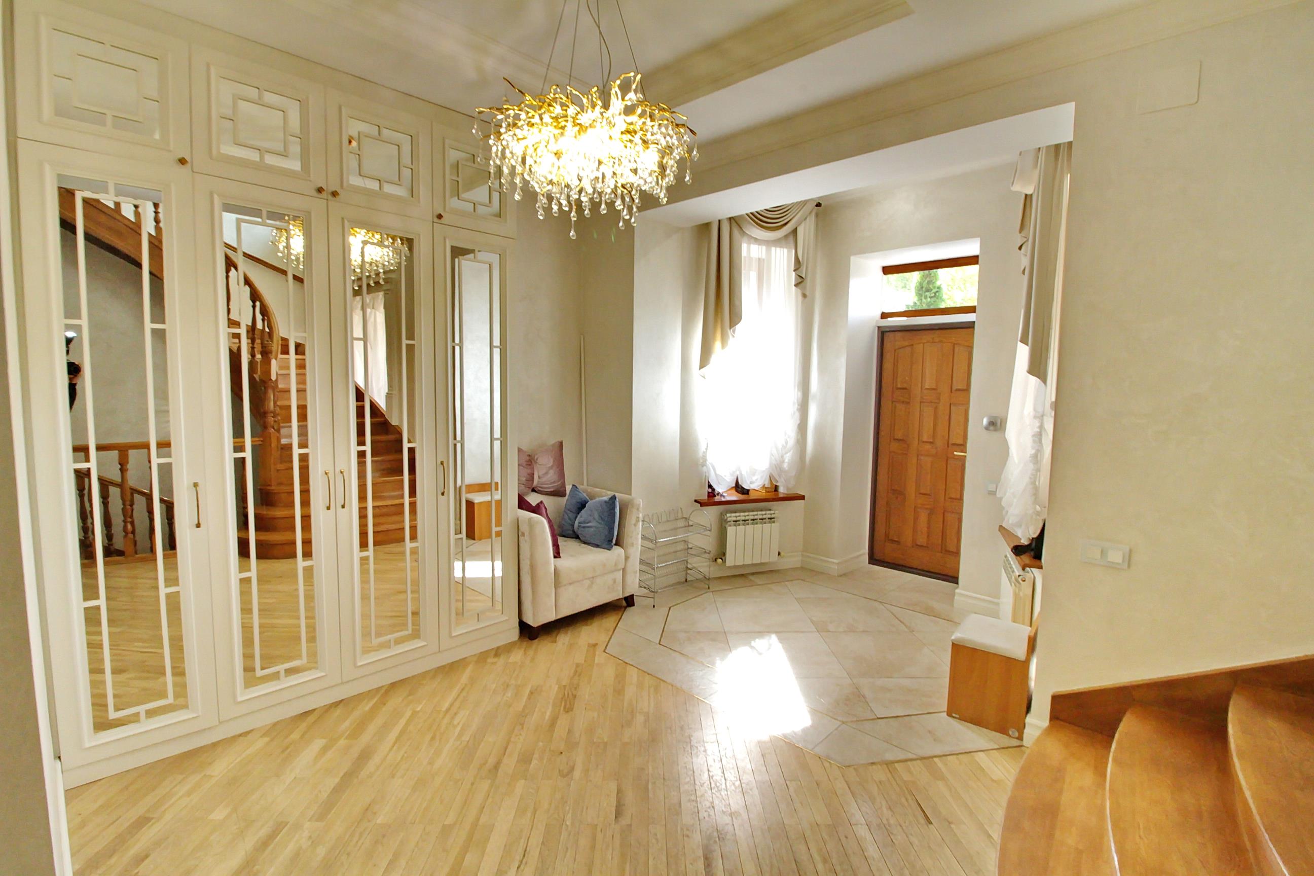 Фото Отдельный дом, 8 комн, 540.1м²