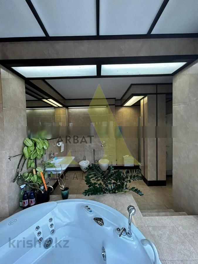 Фото Квартира, 4 комн, 215.3 м², 13/13 эт., 2002 г.п.