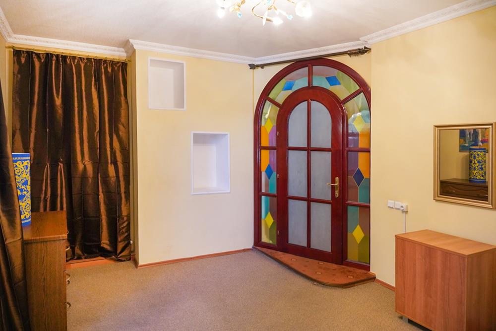 Фото Отдельный дом, 8 комн, 740м²
