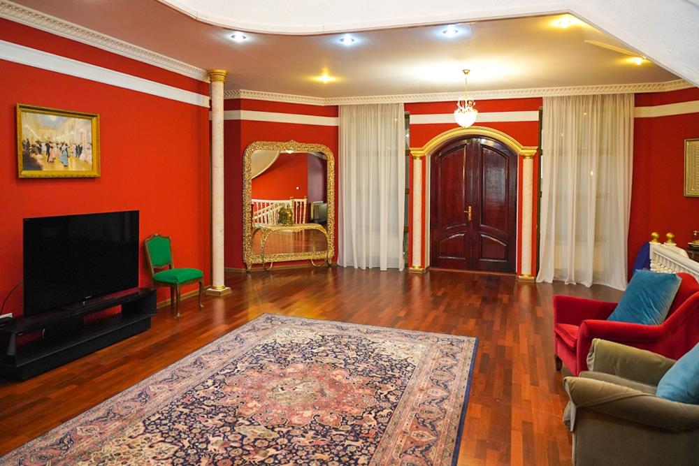 Фото Отдельный дом, 8 комн, 740м²