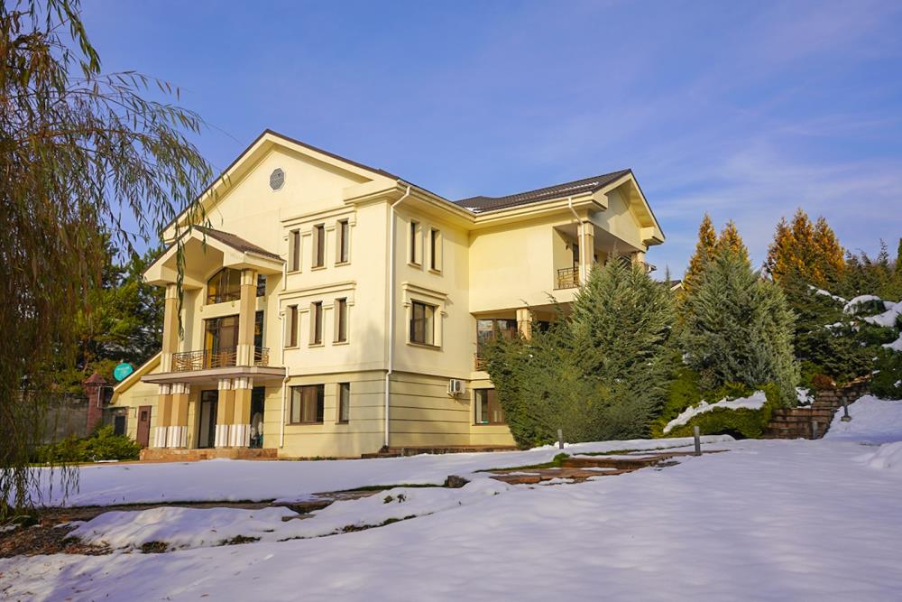 Фото Отдельный дом, 8 комн, 684м²