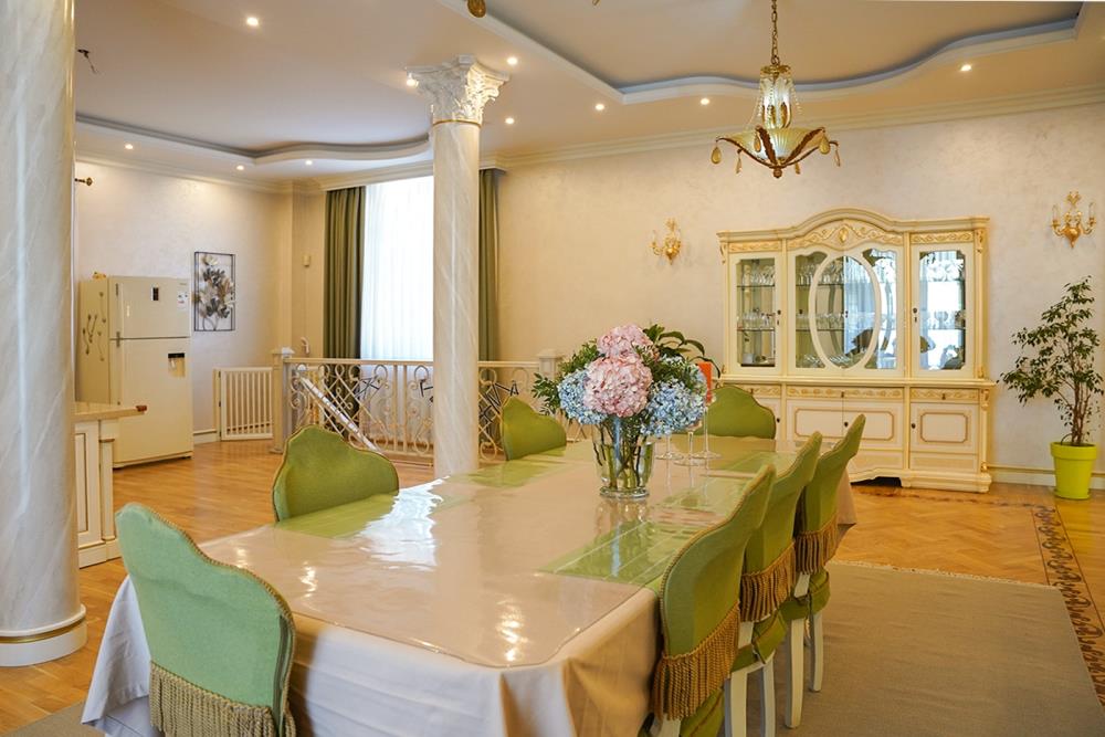 Фото Отдельный дом, 10 комн, 1350м²