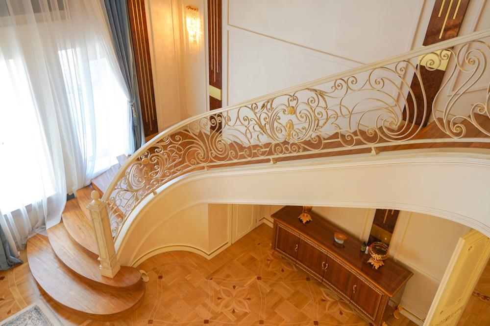 Фото Отдельный дом, 10 комн, 1350м²
