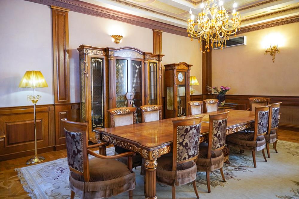 Фото Отдельный дом, 10 комн, 1350м²