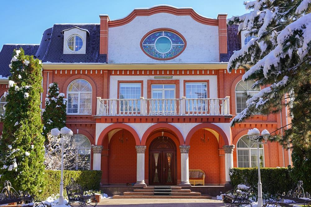 Фото Отдельный дом, 10 комн, 1350м²