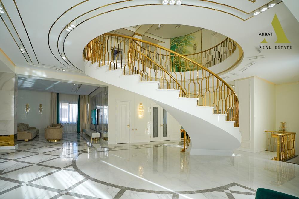 Фото Отдельный дом, 7 комн, 600м²