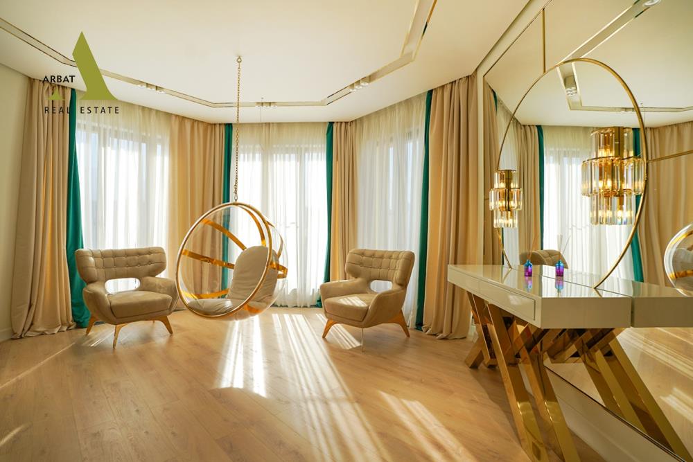 Фото Отдельный дом, 7 комн, 600м²