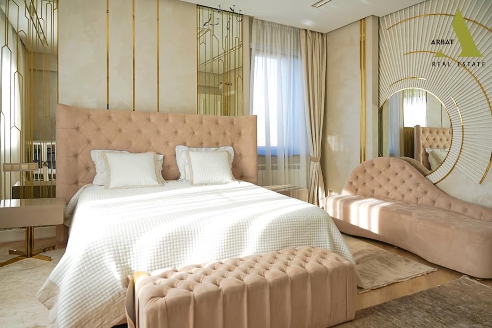 Фото Отдельный дом, 7 комн, 600м²
