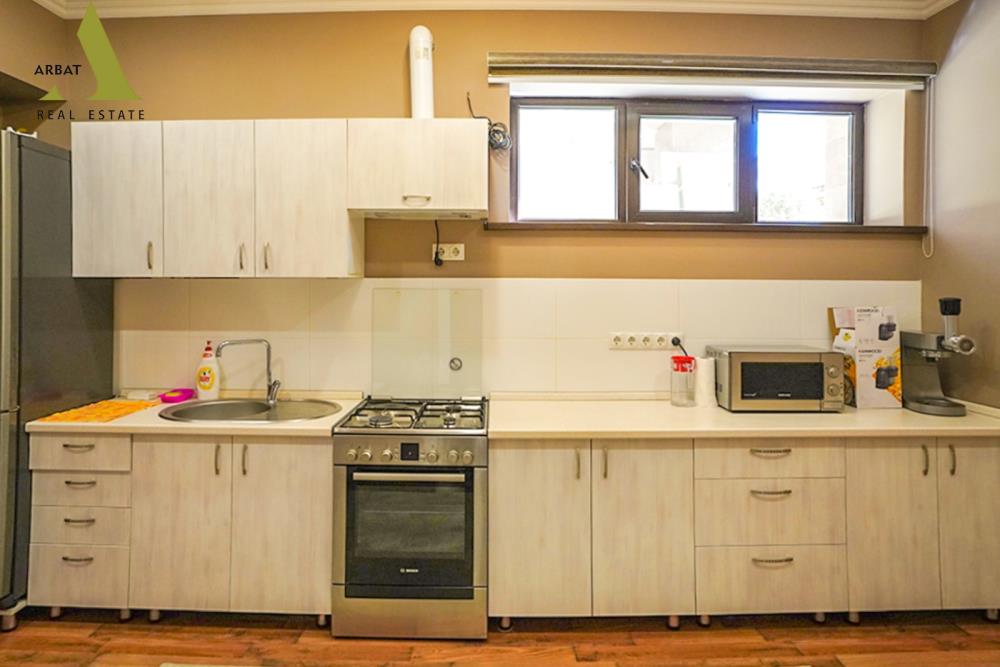 Фото Отдельный дом, 7 комн, 600м²