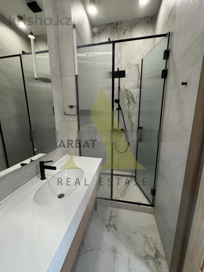 Фото Квартира, 3 комн, 170 м², 4/4 эт., 2021 г.п.