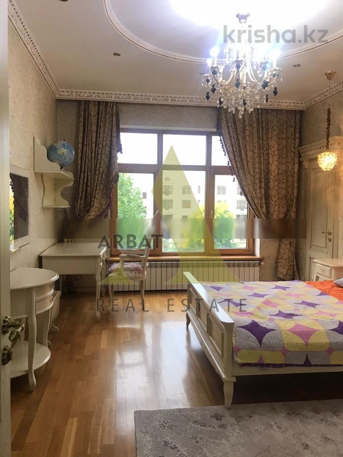 Фото Квартира, 4 комн, 182 м², 4/4 эт., 2004 г.п.