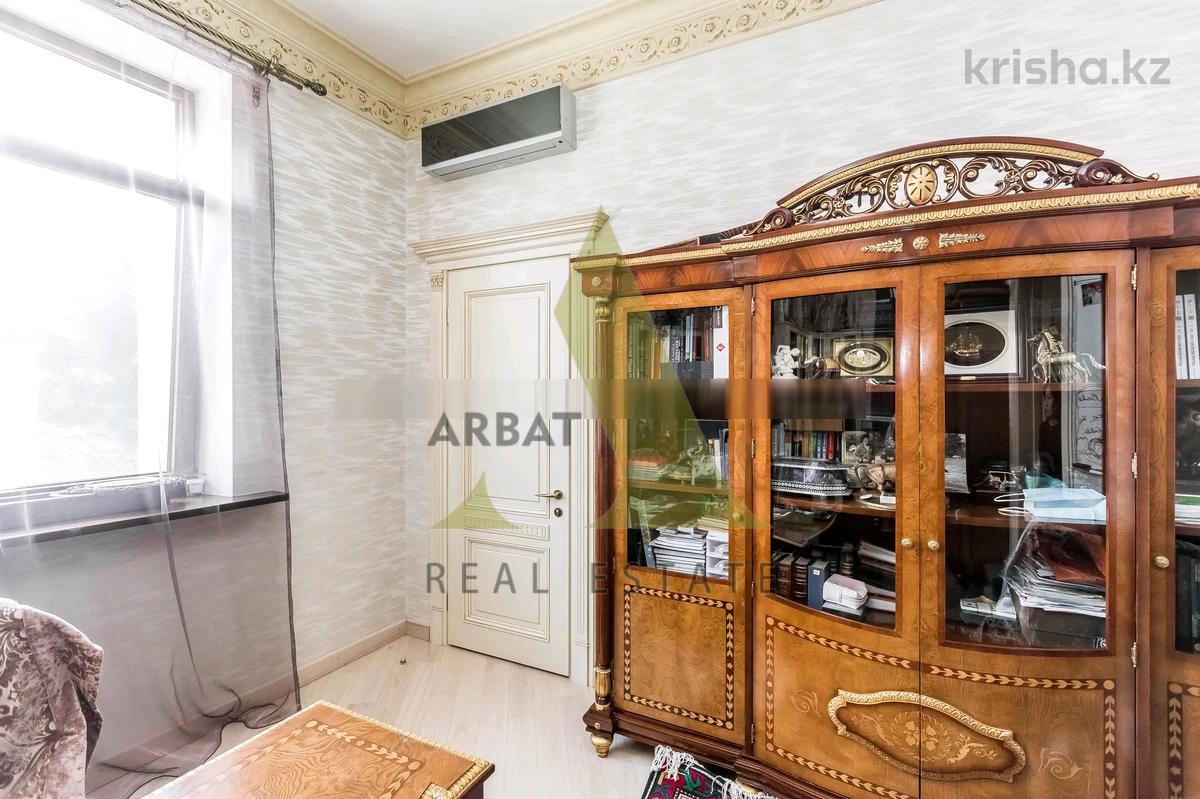 Фото Отдельный дом, 9 комн, 1090м²
