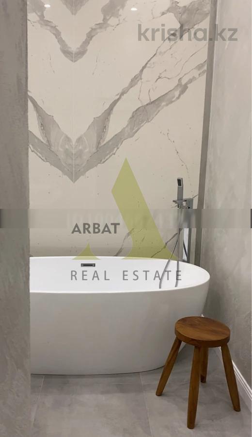 Фото Квартира, 5 комн, 250 м², 1/7 эт., 2017 г.п.