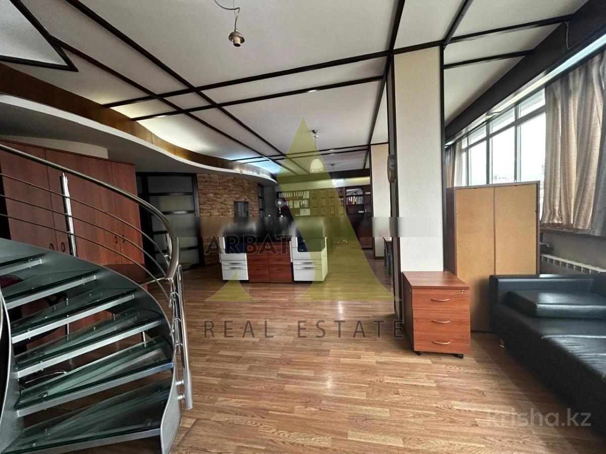 Фото Квартира, 4 комн, 215.3 м², 13/13 эт., 2002 г.п.