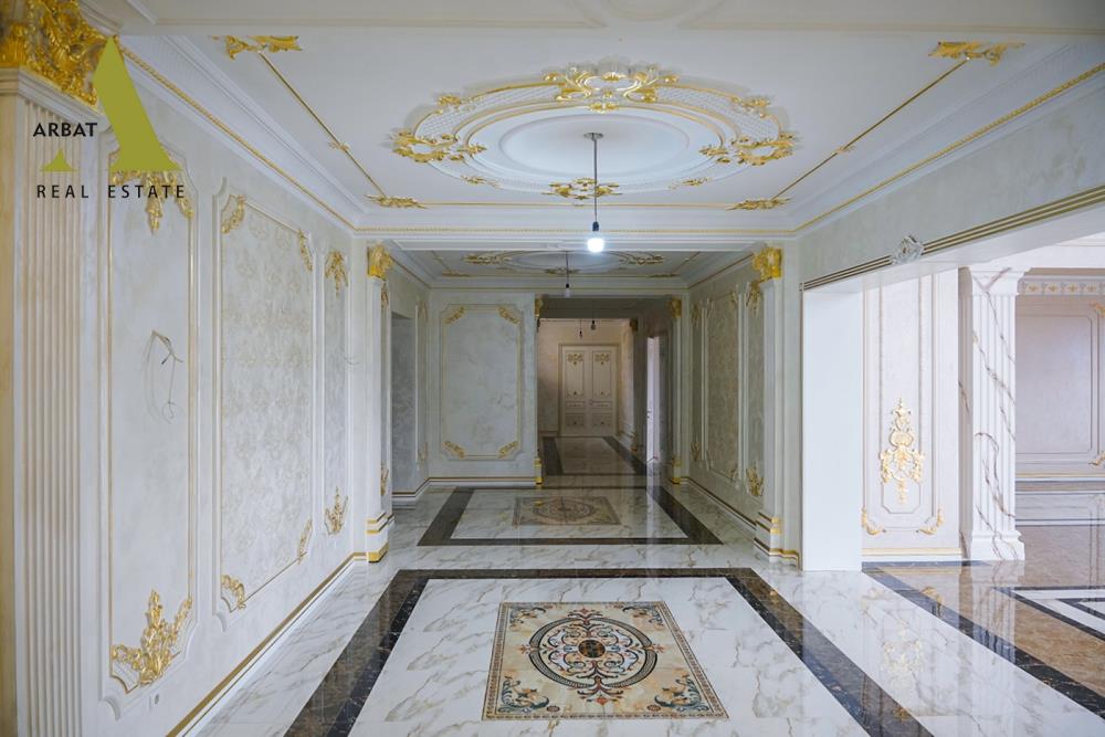 Фото Дом, 8 комн, 2000м²