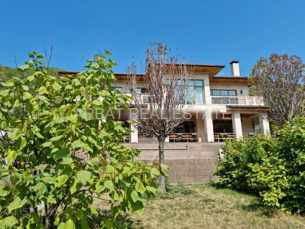 Фото Отдельный дом, 7 комн, 800м²